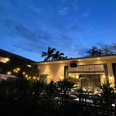 Kingston Resort Канпур Екстериор снимка