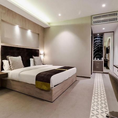 Kingston Resort Канпур Екстериор снимка