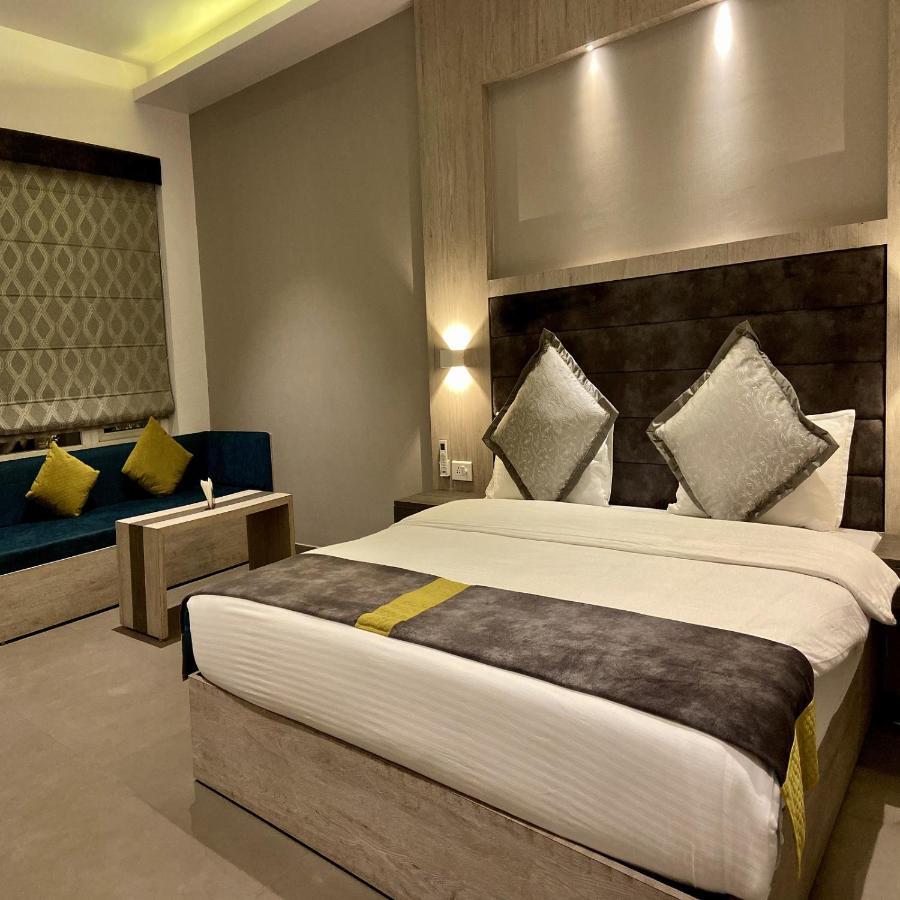 Kingston Resort Канпур Екстериор снимка